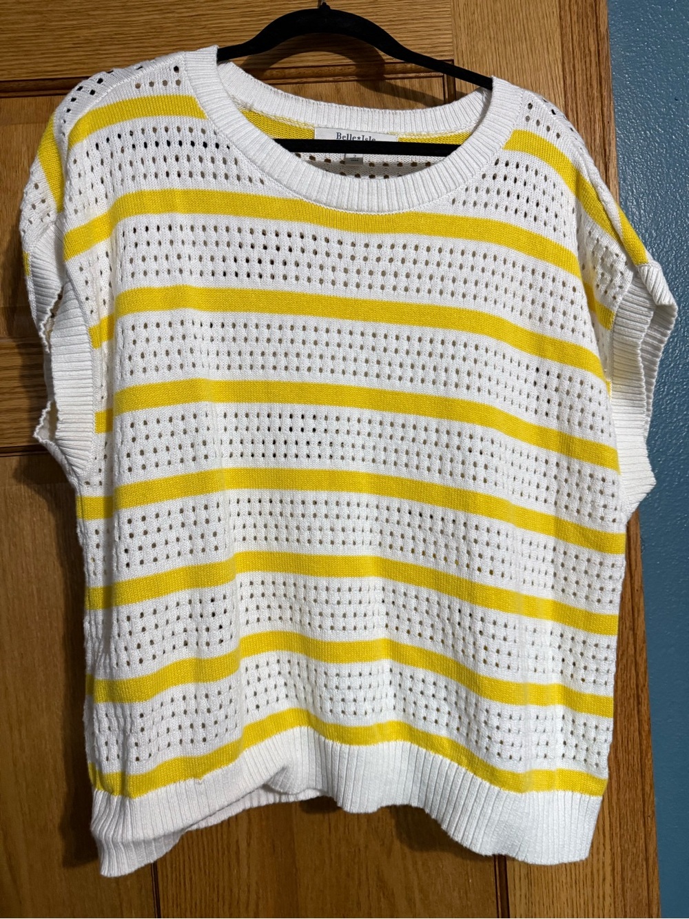 Belle Isle by Torrid White & Yellow Striped Knit Short Sleeve Top